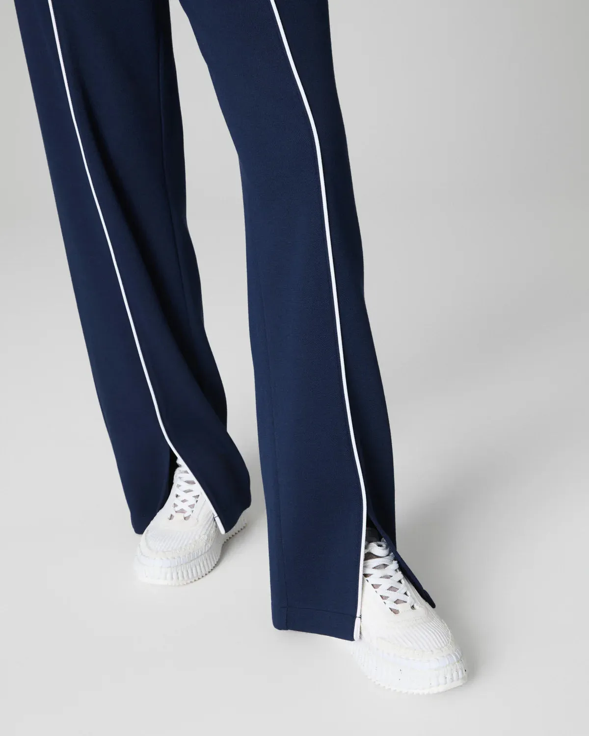 airpique straight track pant