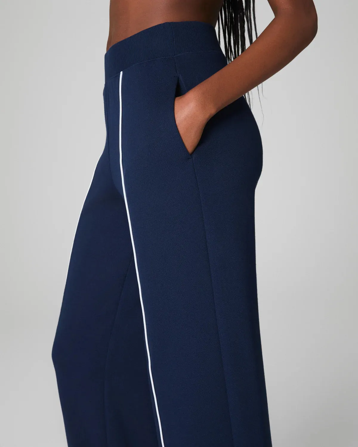 airpique straight track pant