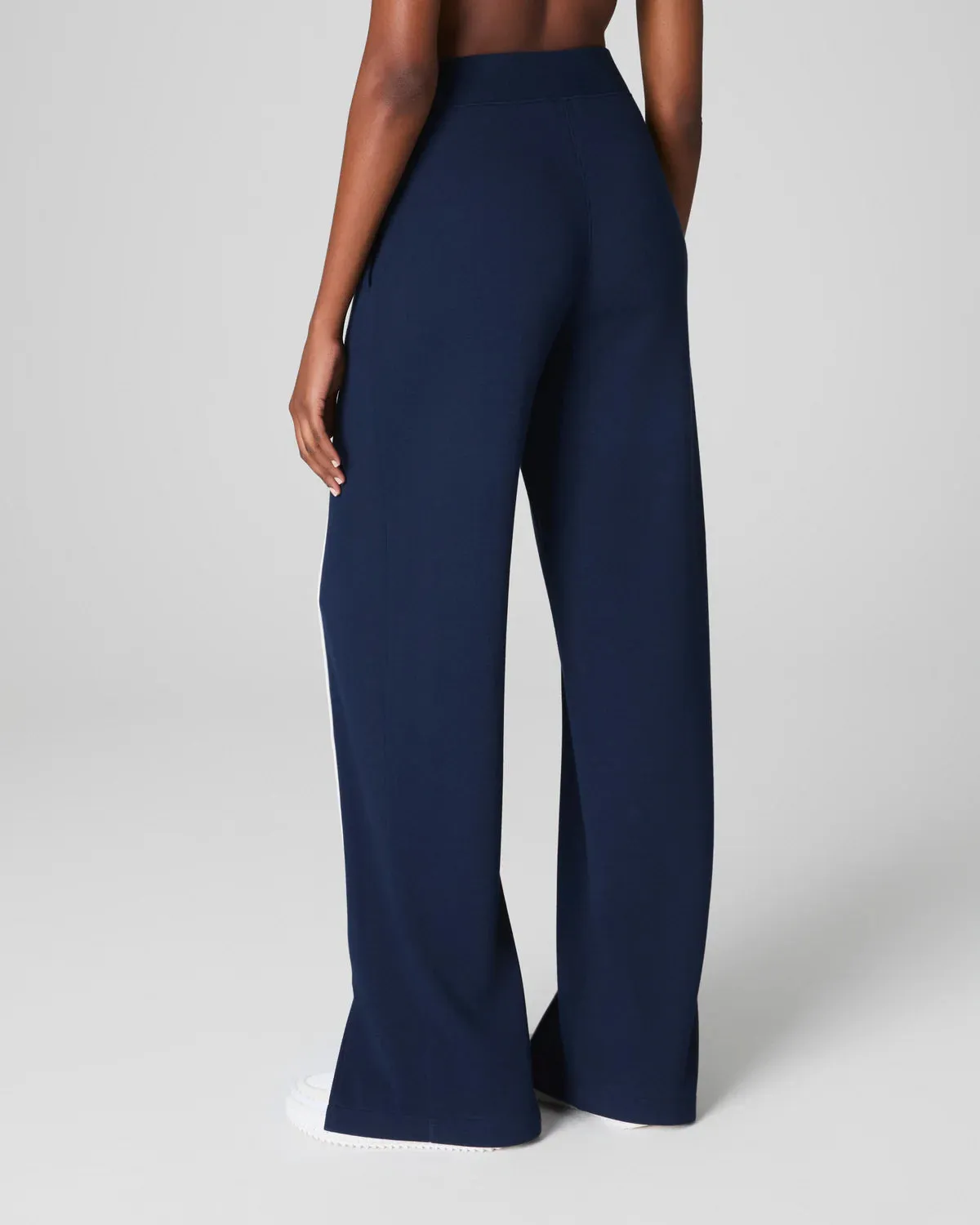 airpique straight track pant