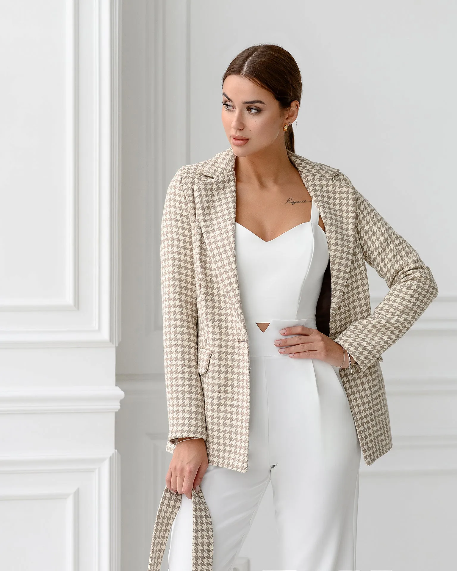 Beige Houndstooth Belted Slim-Fit Blazer