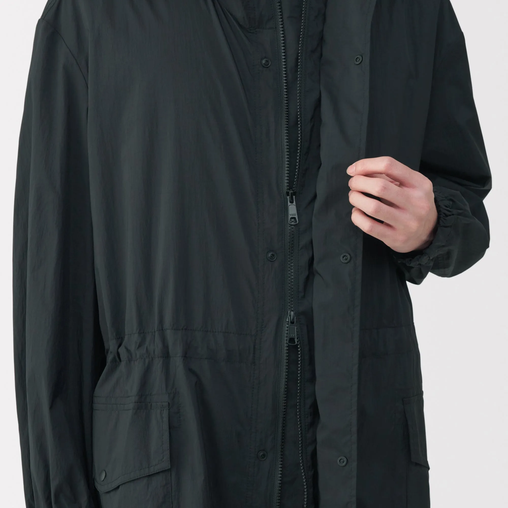 Labo Men's Light Waterproof Nylon Hooded Coat