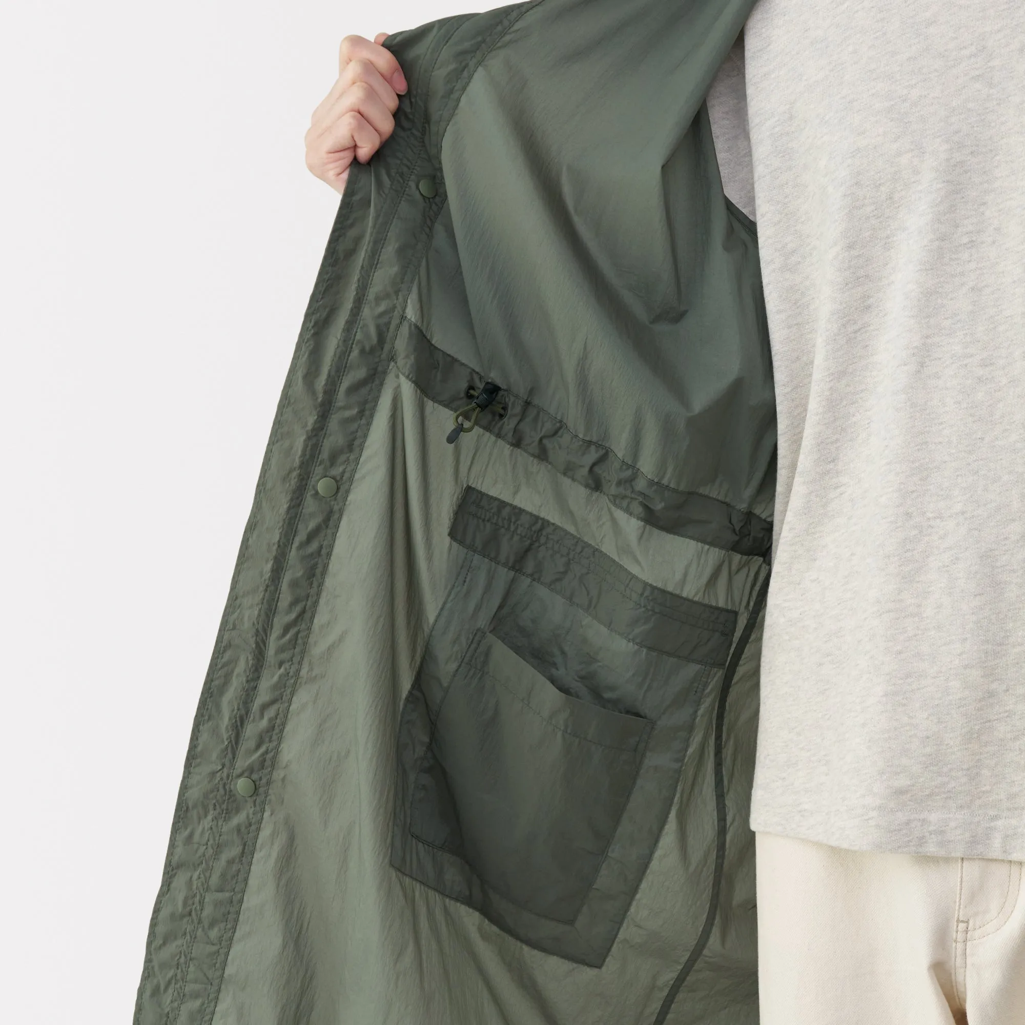 Labo Men's Light Waterproof Nylon Hooded Coat