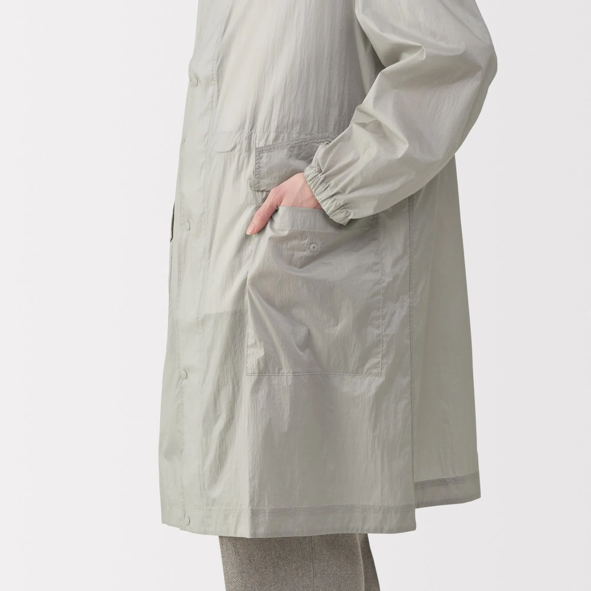 Labo Men's Light Waterproof Nylon Hooded Coat