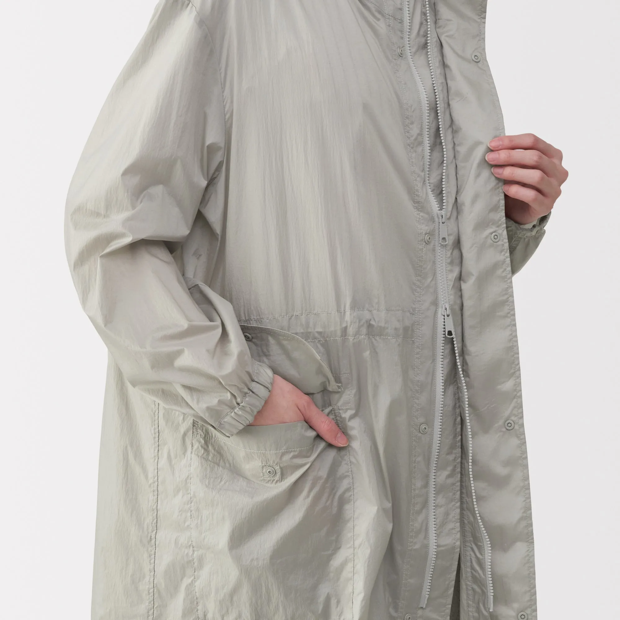 Labo Men's Light Waterproof Nylon Hooded Coat