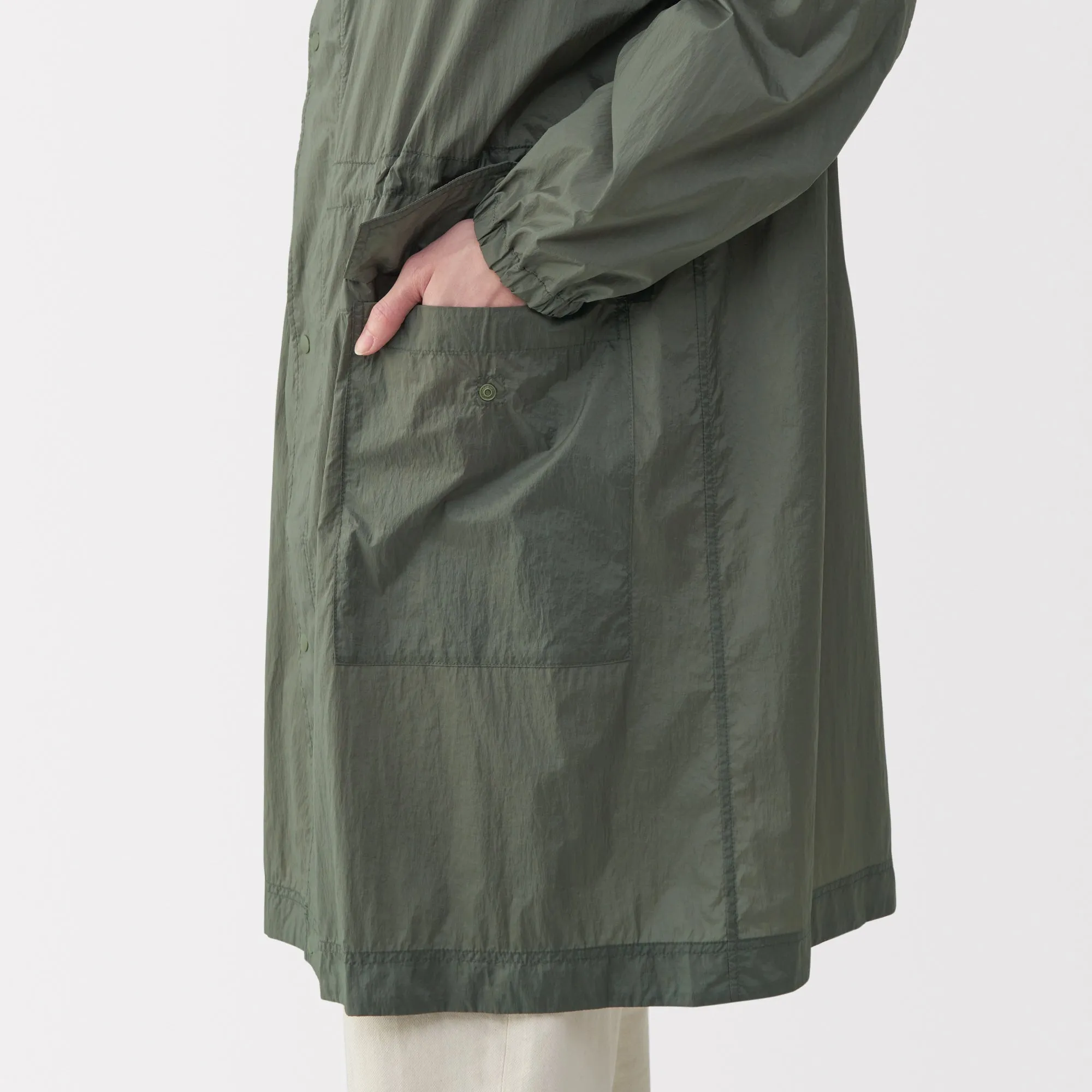 Labo Men's Light Waterproof Nylon Hooded Coat
