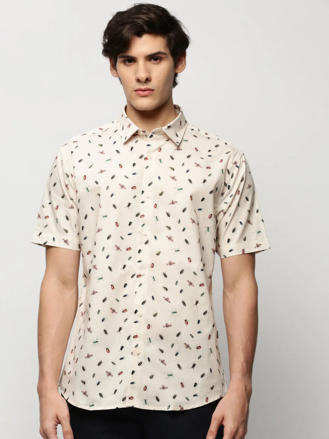 Men Cream Standard Slim Fit Conversational Printed Oxford Weave Cotton Casual Shirt