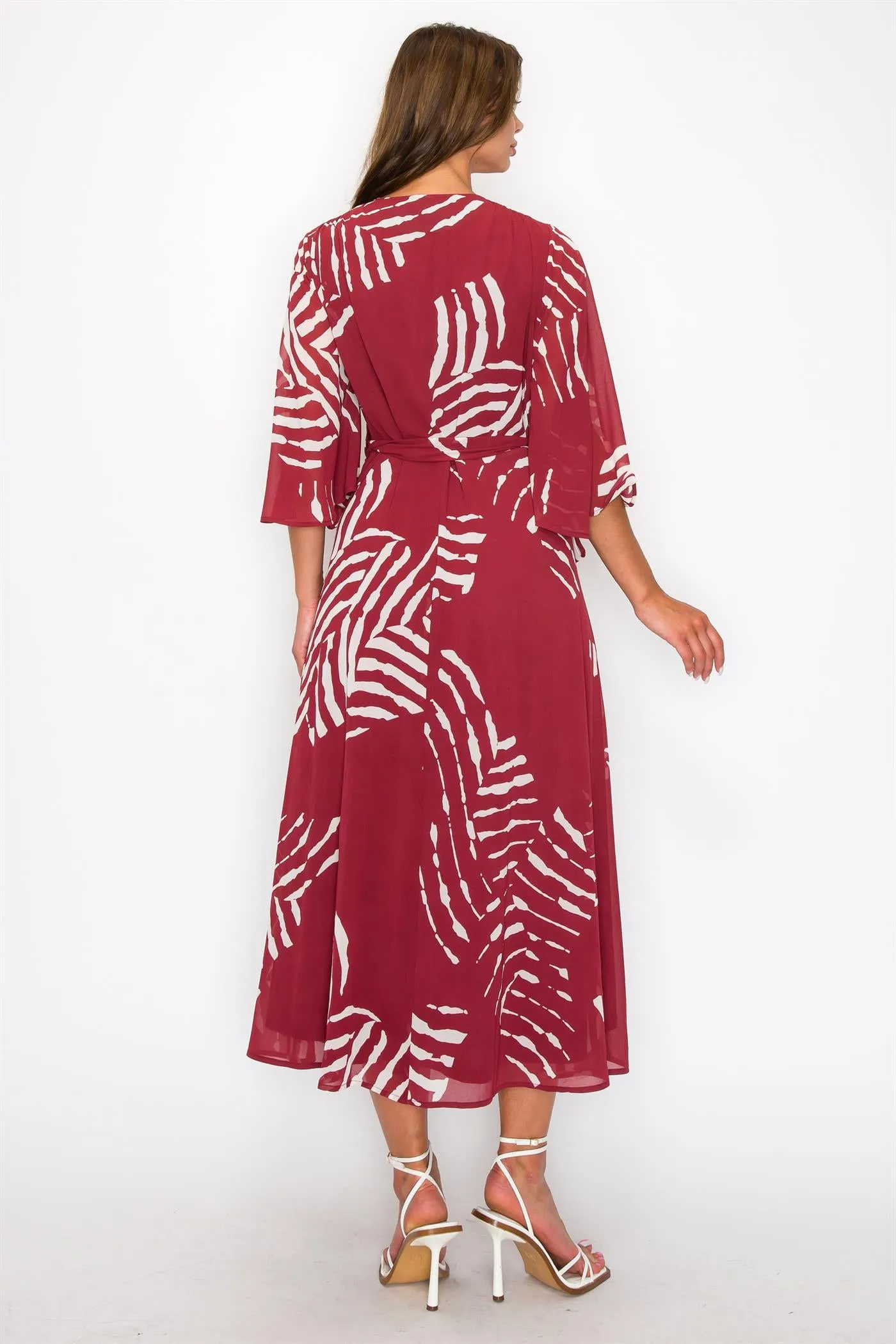 ONETHELAND Chiffon Print Three Fourth Sleeve Wrap V-Neck Maxi Dress In Burgundy