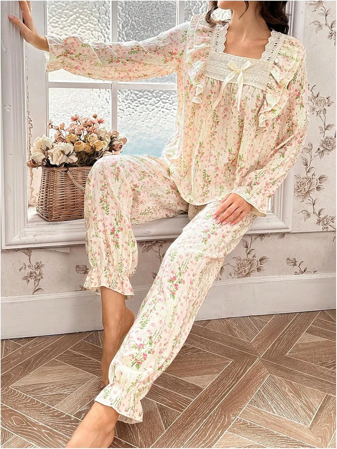 WDIRARA Women's Floral Print Pajama Set Long Sleeve Ruffle Pants Pjs Sets 2 Piece Sleepwear