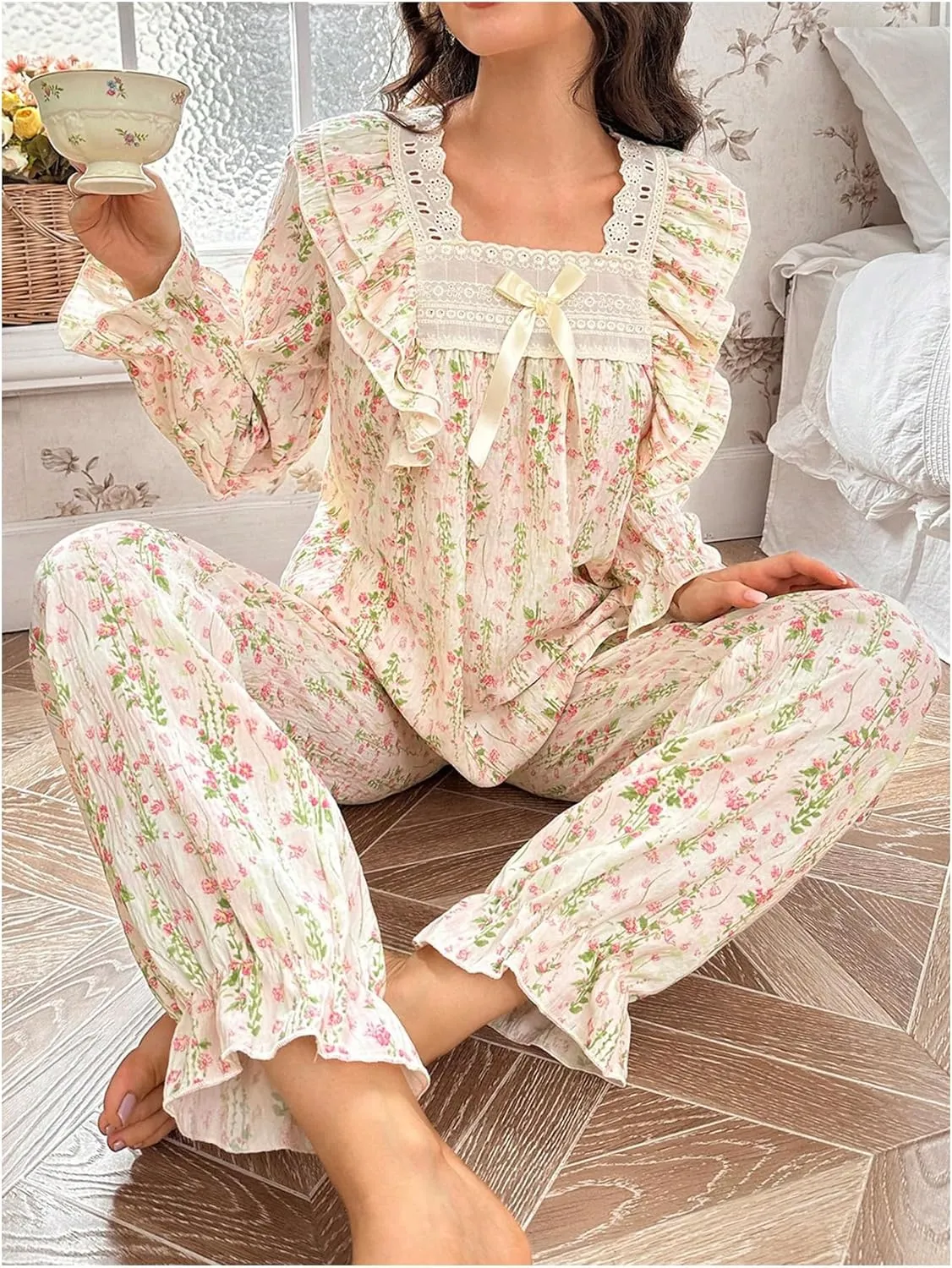 WDIRARA Women's Floral Print Pajama Set Long Sleeve Ruffle Pants Pjs Sets 2 Piece Sleepwear
