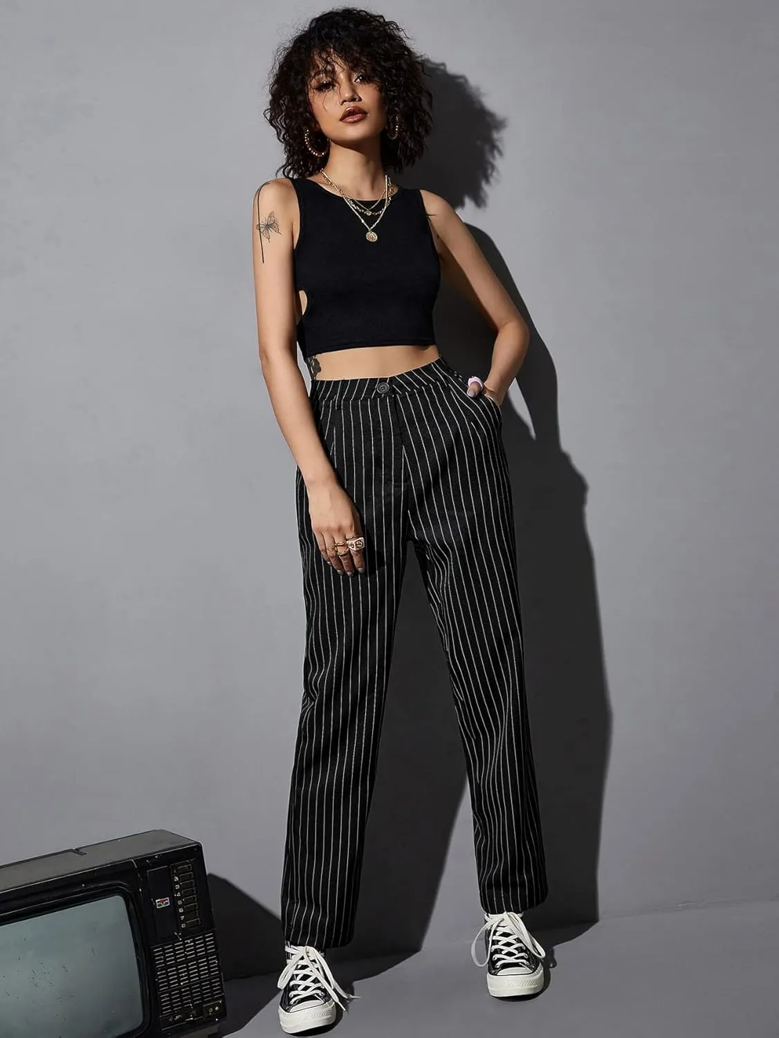 WDIRARA Women's High Waist Colorblock Striped Print Trousers Button Pocket Front Straight Leg Cropped Pants