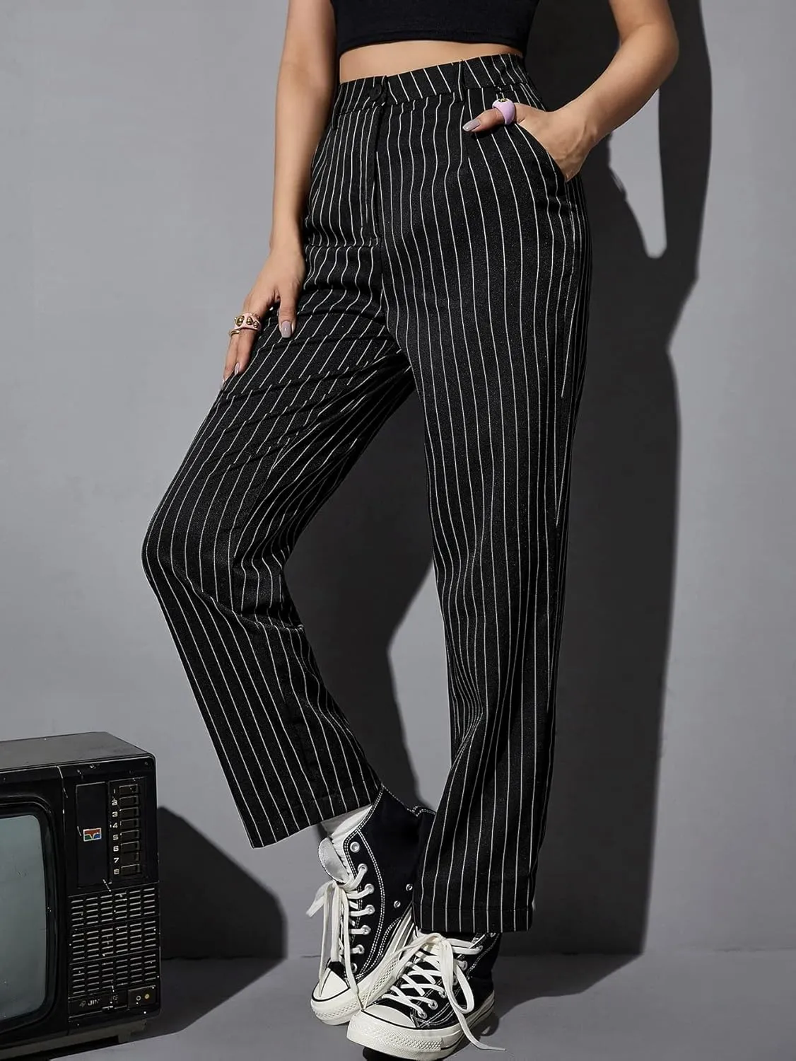WDIRARA Women's High Waist Colorblock Striped Print Trousers Button Pocket Front Straight Leg Cropped Pants